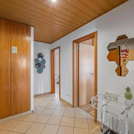 Gorgeous Oceanview Apartment, Marina Apartment Albufeira